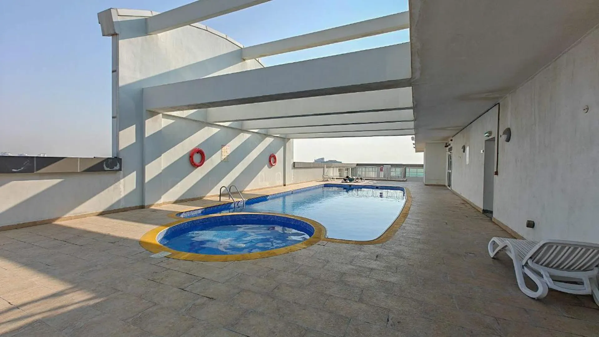 1 Bedroom In Red Residence - Heart Of Sports City Dubai Apartment