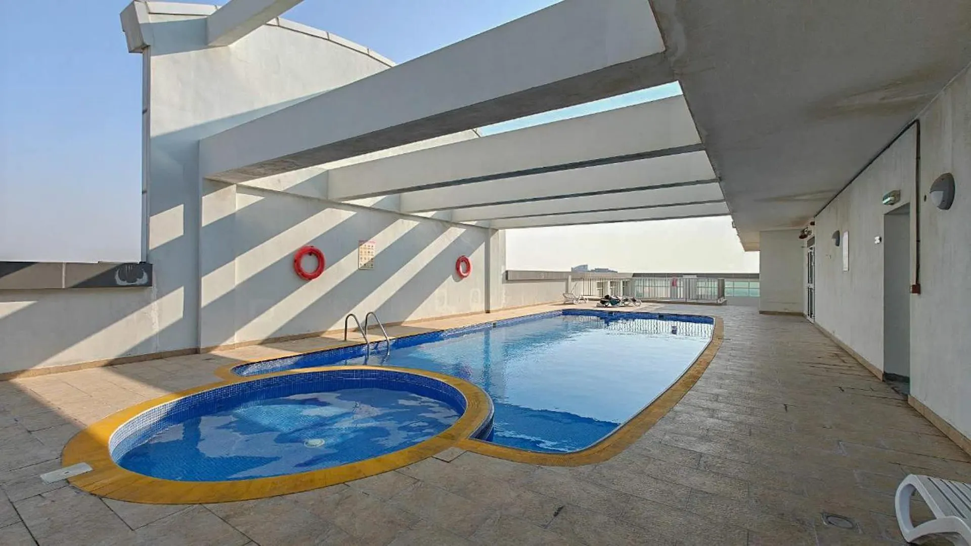 1 Bedroom In Red Residence - Heart Of Sports City Dubai Apartment