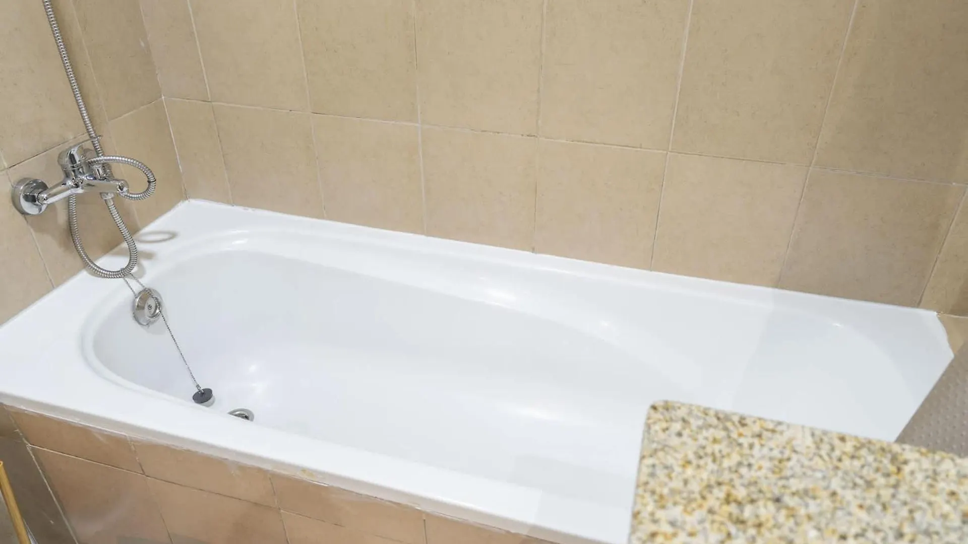 Apartment 1 Bedroom In Red Residence - Heart Of Sports City Dubai
